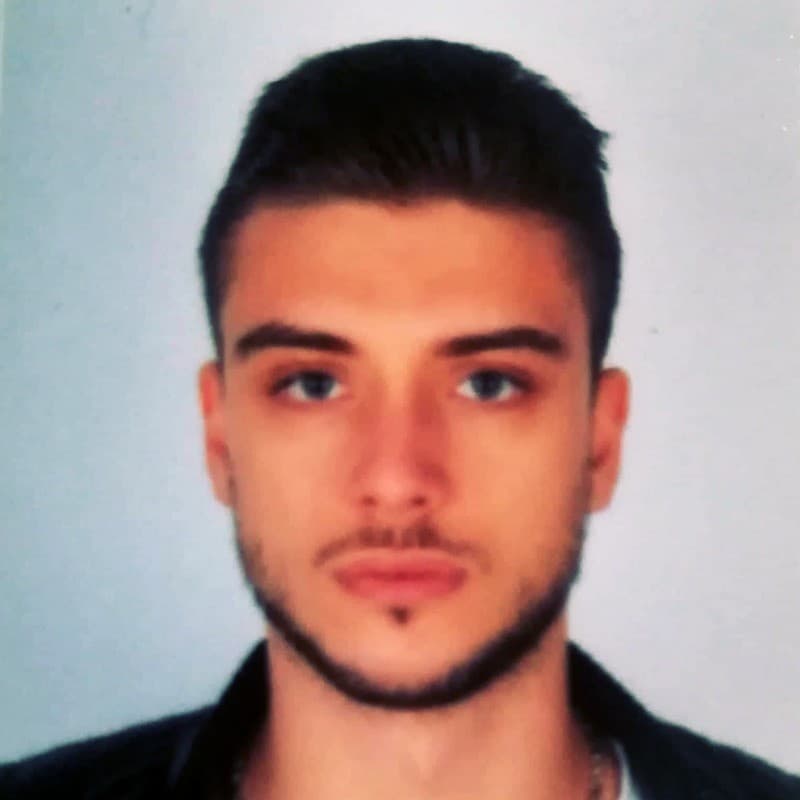 Иван Петров